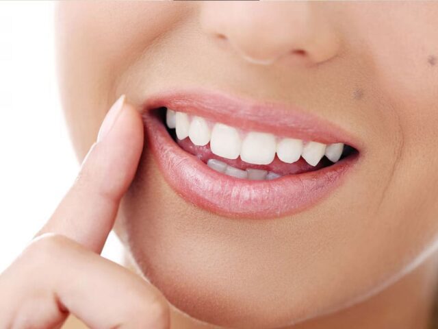 10 Καλύτερες Οδοντόκρεμες για Λευκό Χαμόγελο