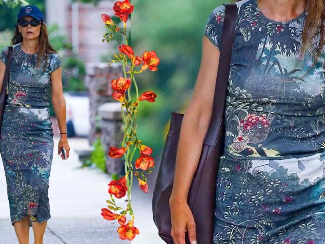 Katie Holmes Floral καλοκαίρι